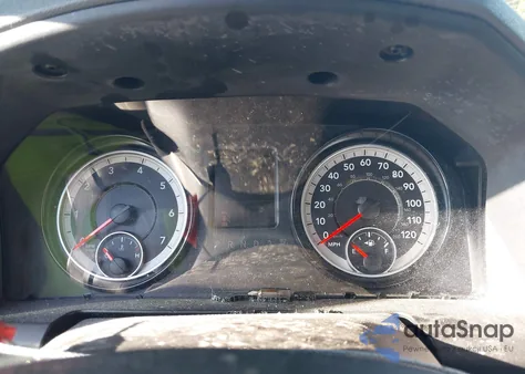 2019 Ram 1500 Classic Tradesman 4X2 6'4 Box z USA, uszkodzony, nr VIN 1C6RR6FG1KS594052